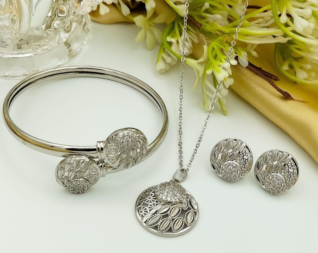 Elegant Silver-Tone Filigree Jewelry Set