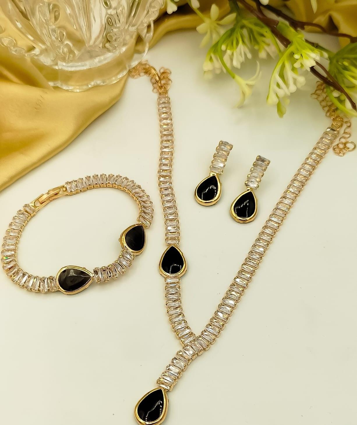 Drops Luxe Set