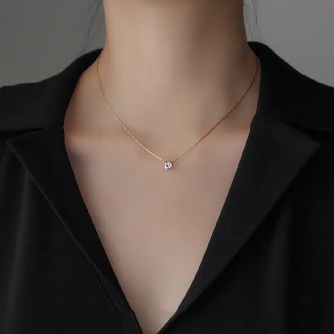 Solitaire Sparkle Gold Chain Necklace