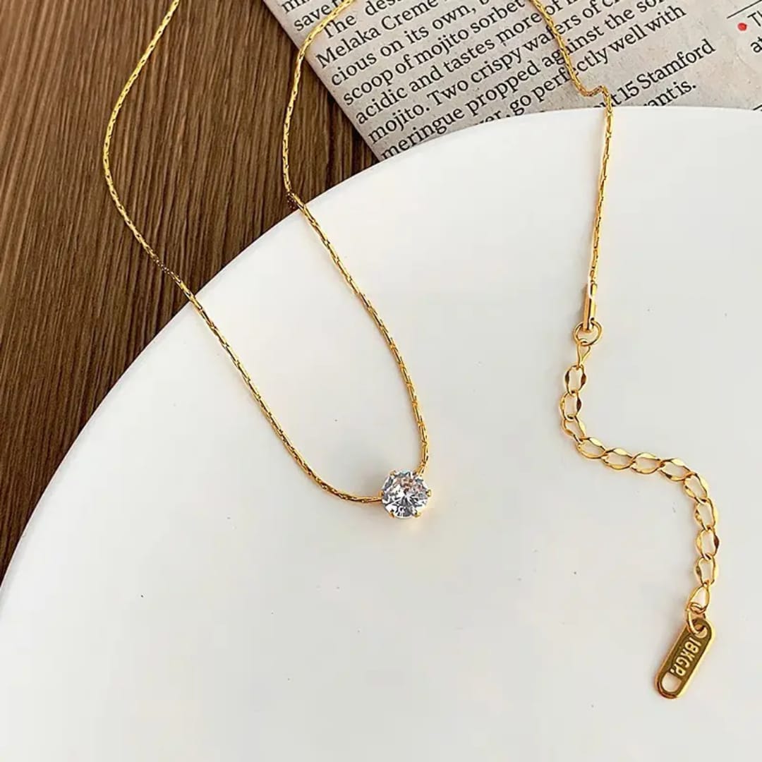 Solitaire Sparkle Gold Chain Necklace